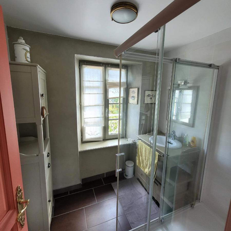 Gite De Charme Au Manoir Du Plessis-Quinquis Sainte-Seve Dış mekan fotoğraf